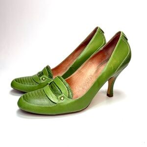 Ted Baker Green Leather Pumps | 7